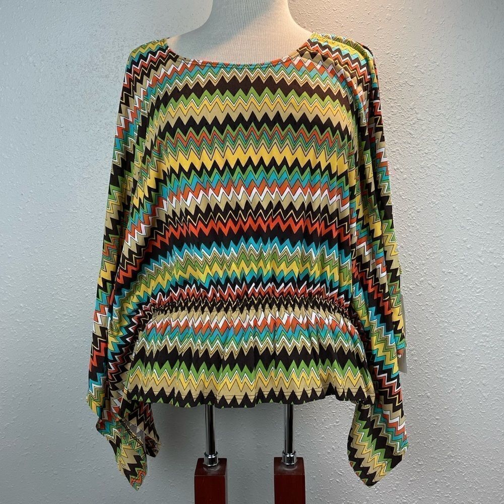 NWT Allison Taylor 70’s Style with Poncho Sleeves Size L